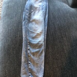 American Eagle Outfitters distressed jeans size 4